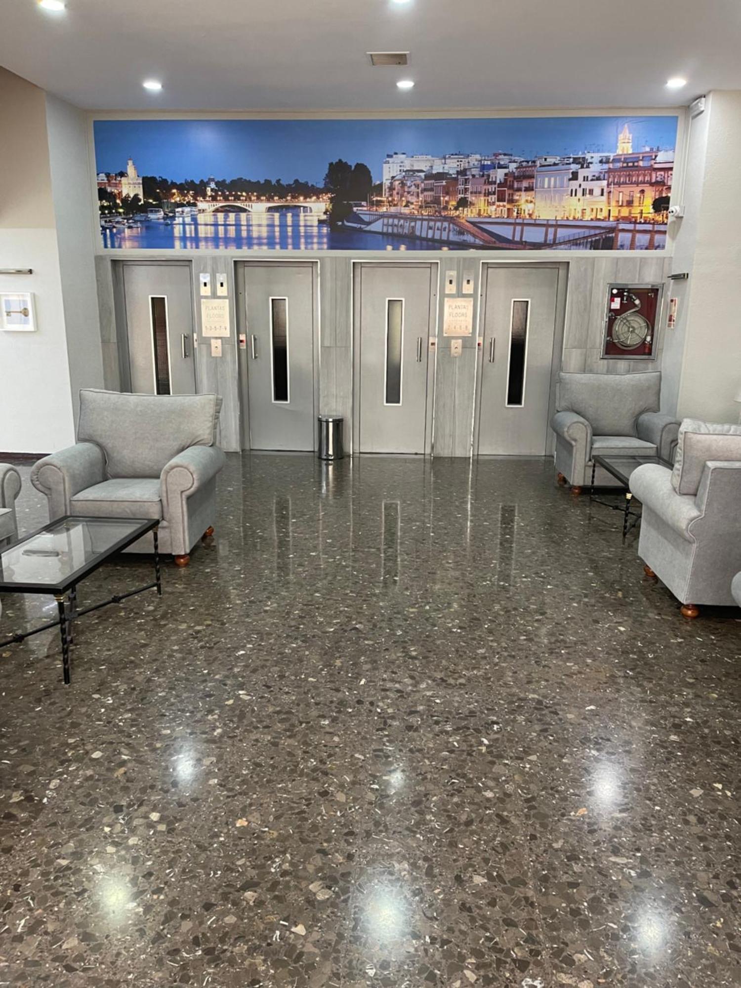 Resitur Luxury Suit 2 Sevilla Exteriör bild