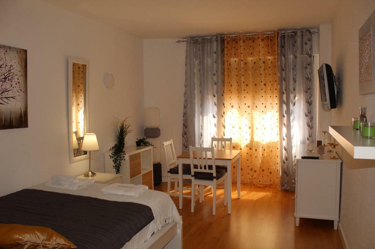 Resitur Luxury Suit 2 Sevilla Exteriör bild